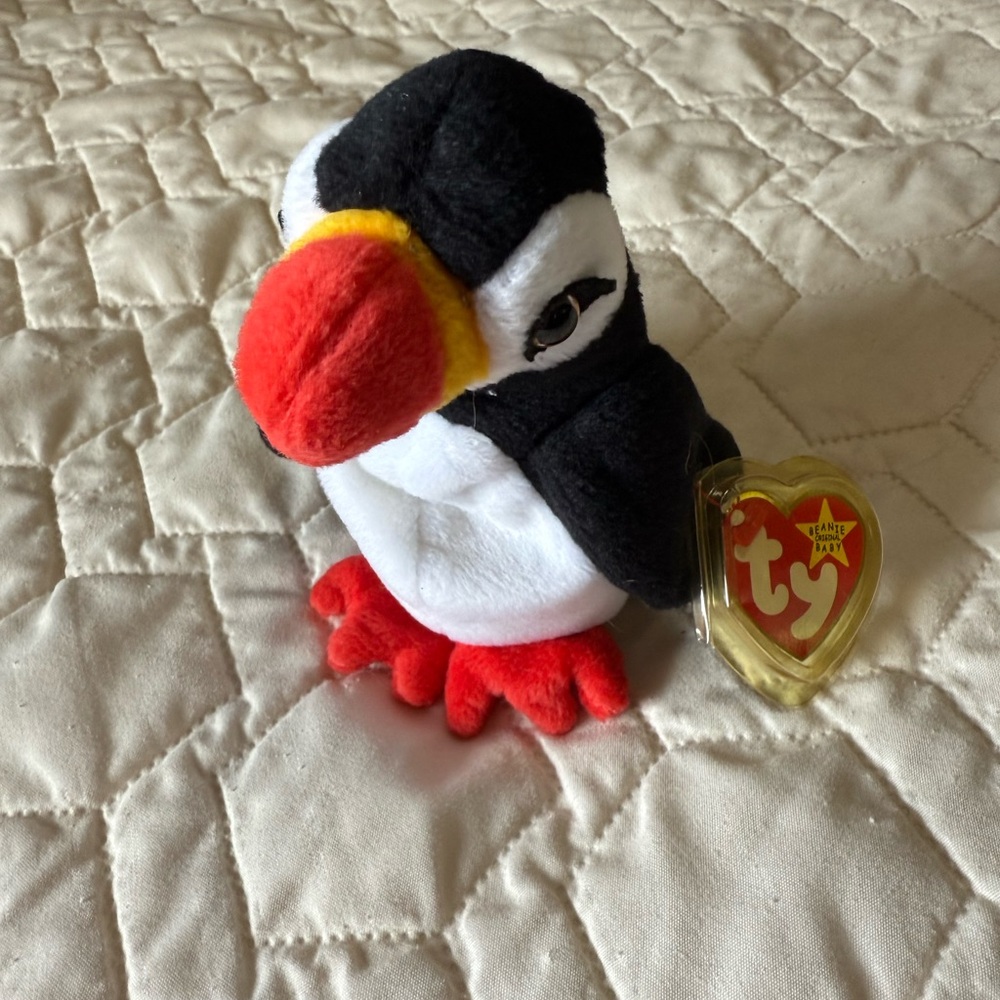 Ty “Puffer” the Puffin Bird Plush with Black, White, and Red